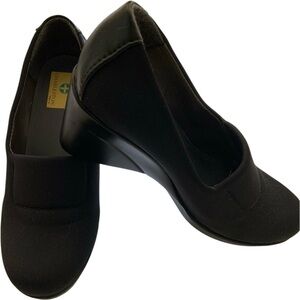 CHARLESTON SHOE CO. Black Wedges